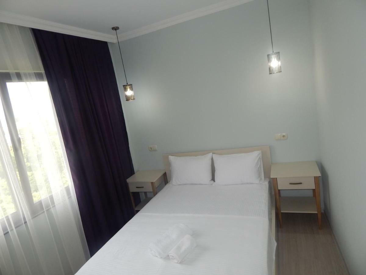 My House Hotel Batumi Bagian luar foto