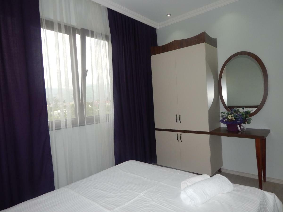 My House Hotel Batumi Bagian luar foto