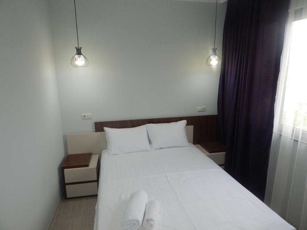 My House Hotel Batumi Bagian luar foto