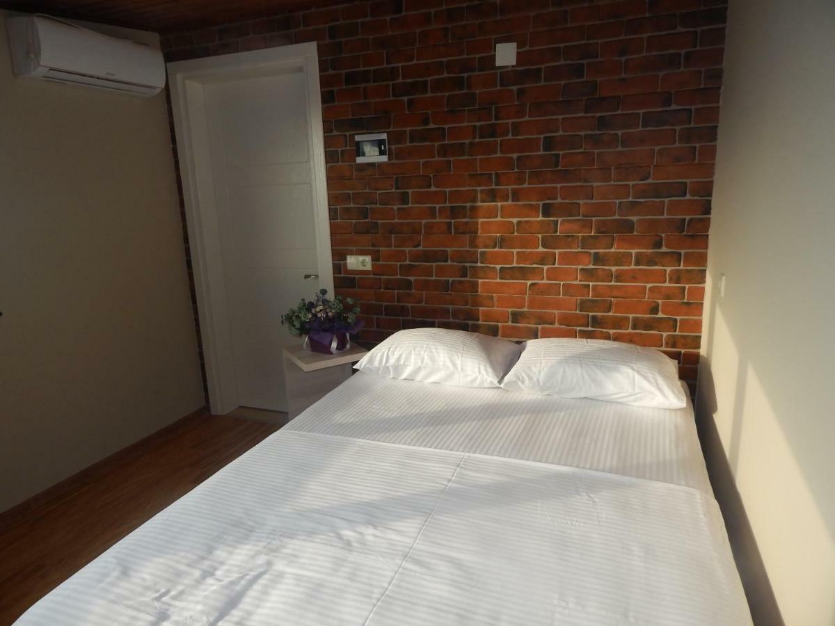 My House Hotel Batumi Bagian luar foto
