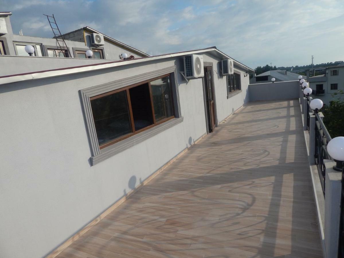 My House Hotel Batumi Bagian luar foto
