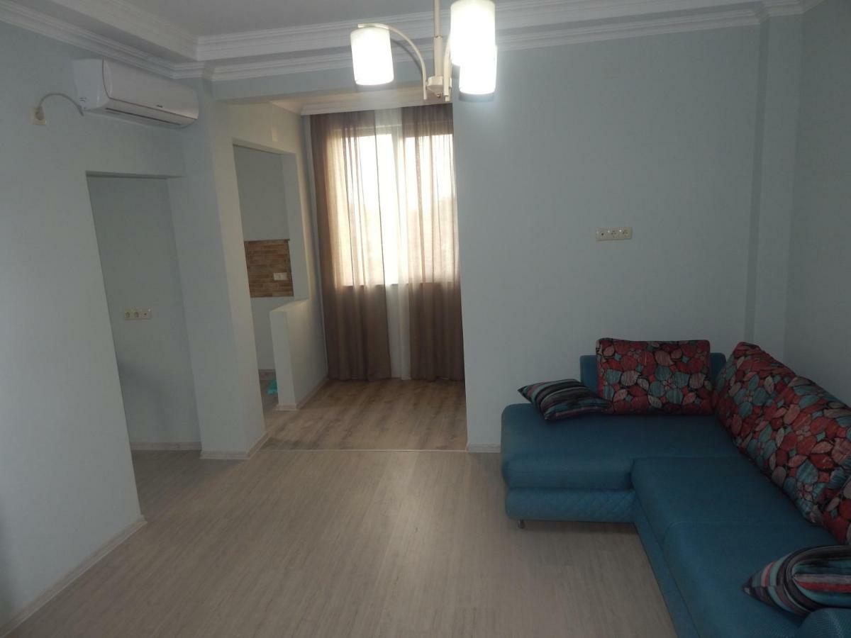 My House Hotel Batumi Bagian luar foto