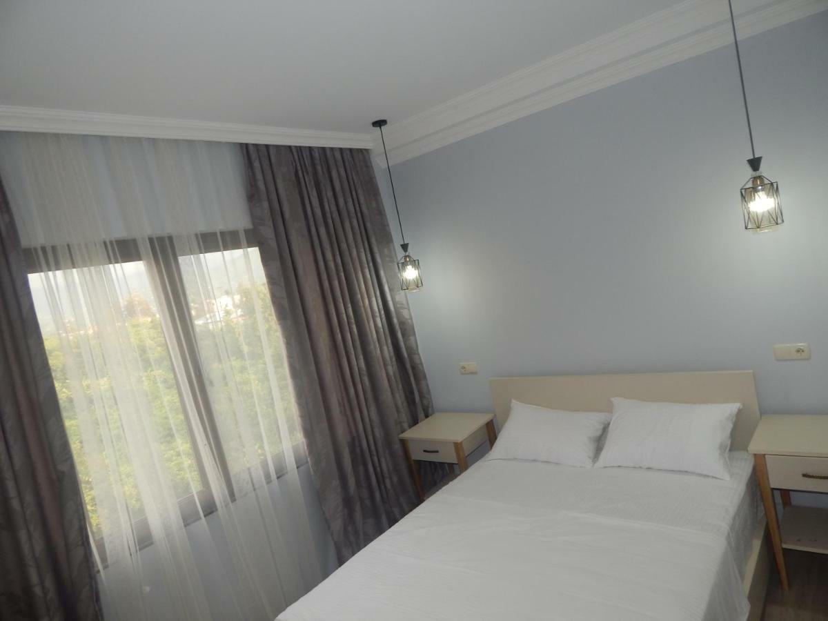 My House Hotel Batumi Bagian luar foto