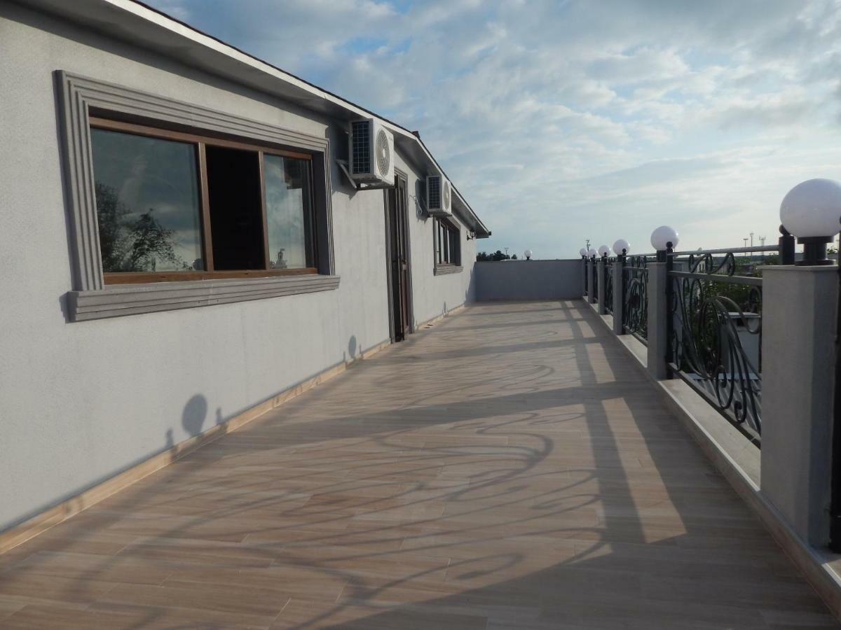 My House Hotel Batumi Bagian luar foto