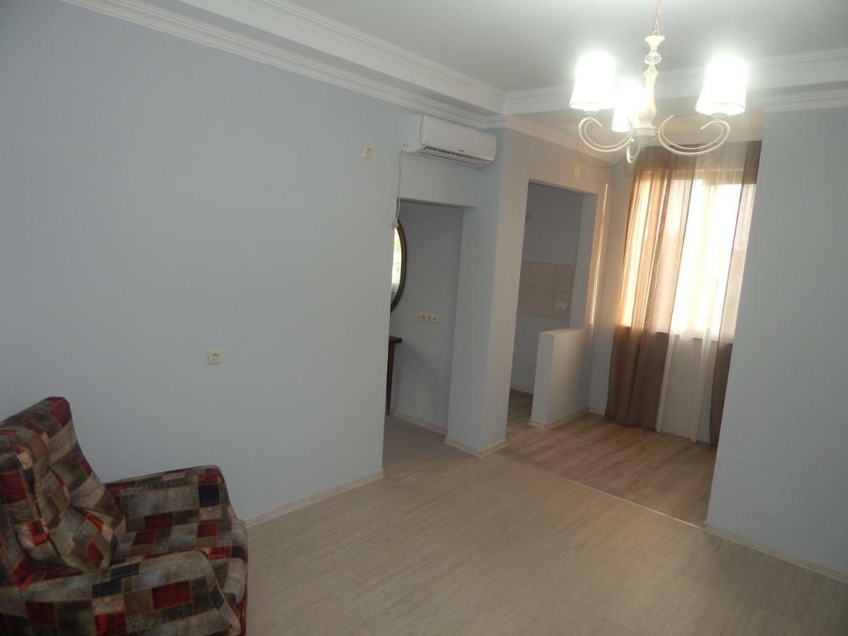 My House Hotel Batumi Bagian luar foto