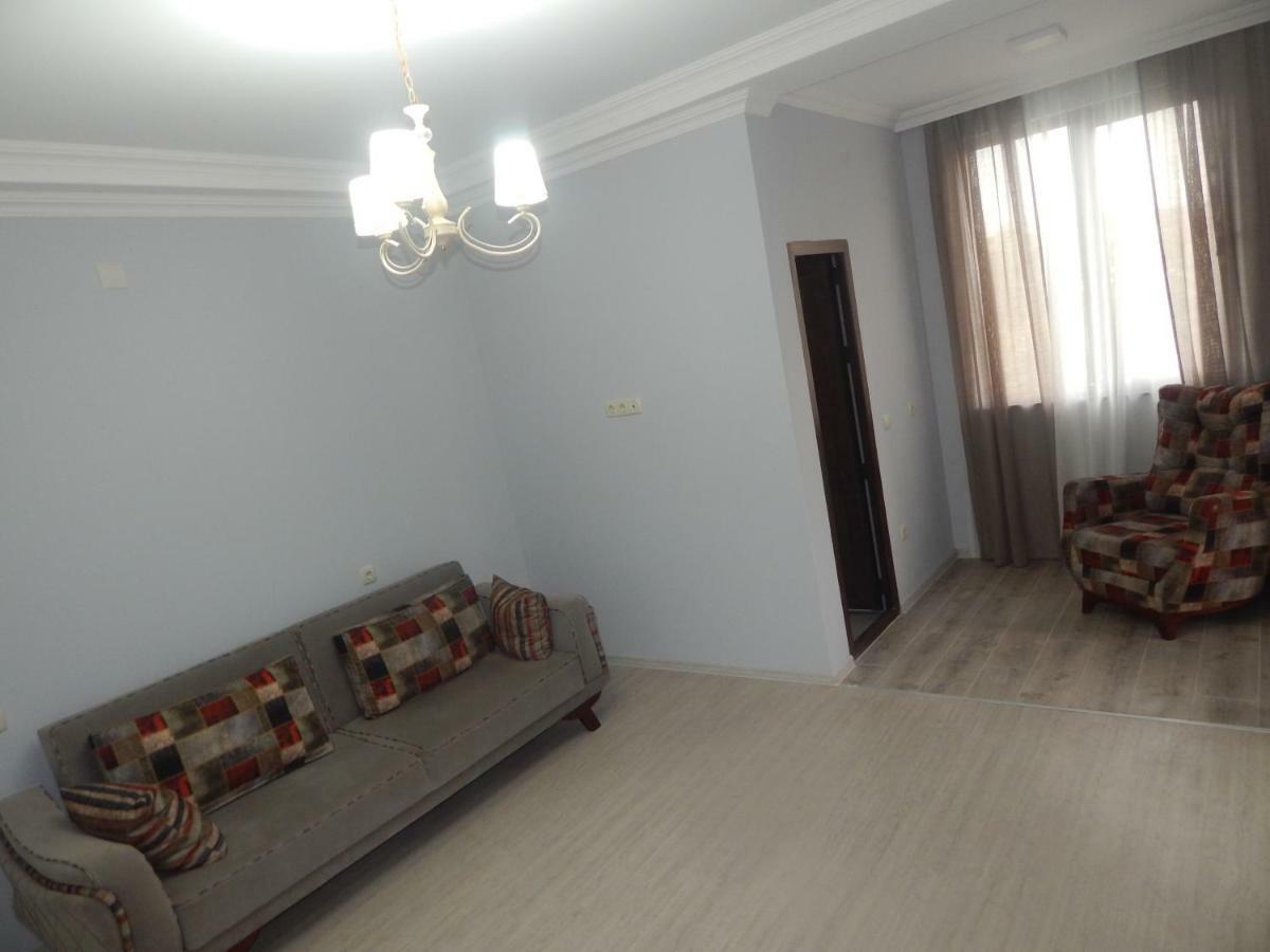 My House Hotel Batumi Bagian luar foto
