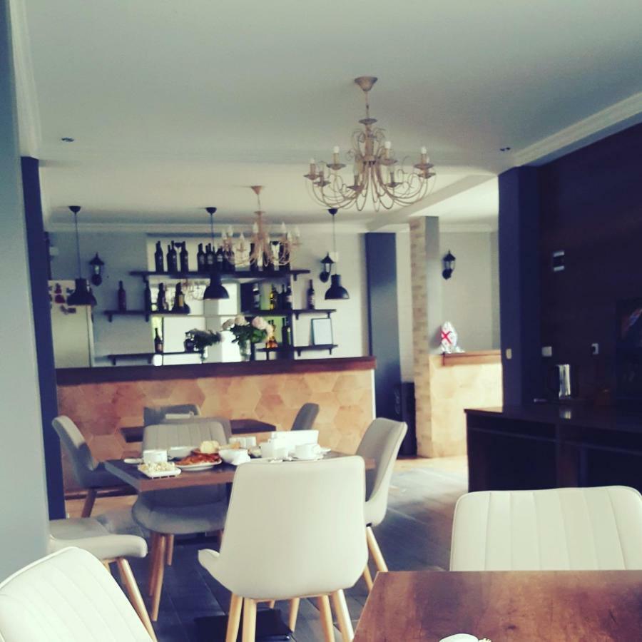 My House Hotel Batumi Bagian luar foto